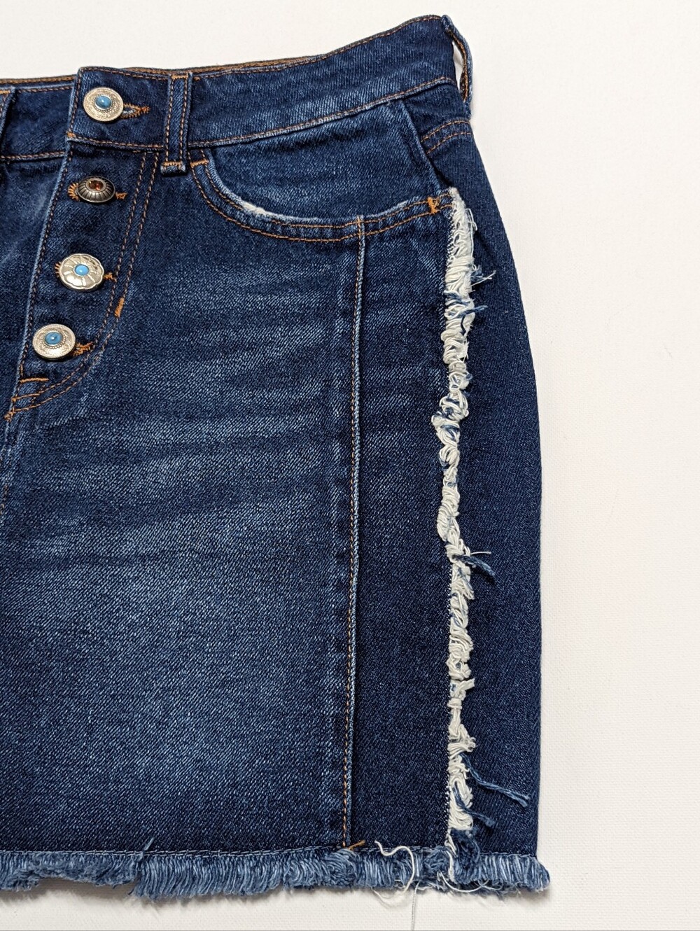 ZARA Z1975 DENIM Distressed Blue Jean Mini Skirt Frayed With Gem Buttons Size XS - Picture 3 of 12